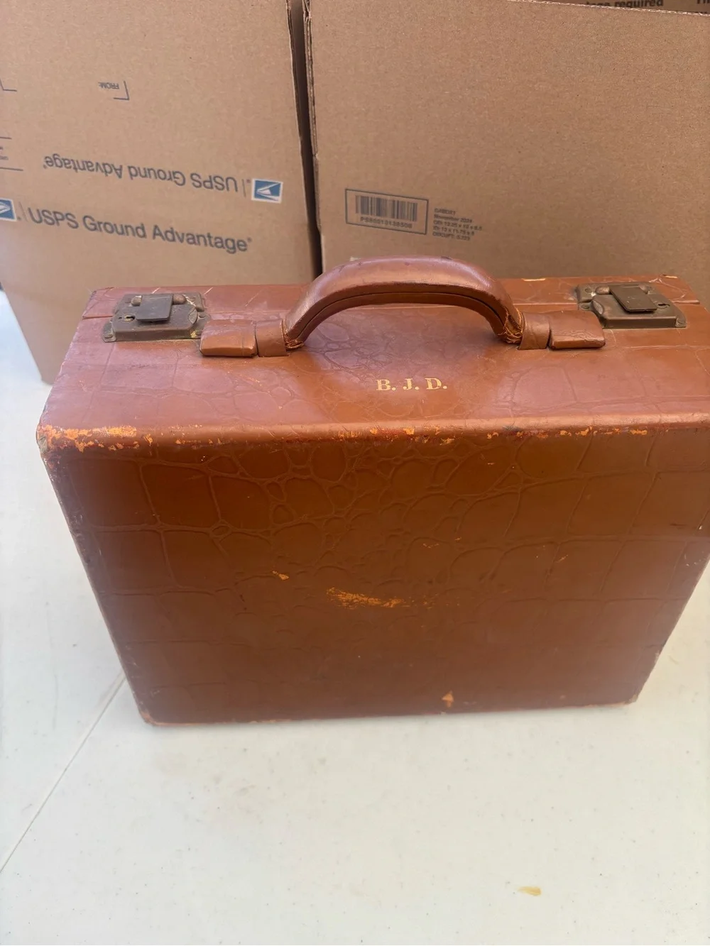 Vintage Shortrip Top Grain Cowhide Train Case